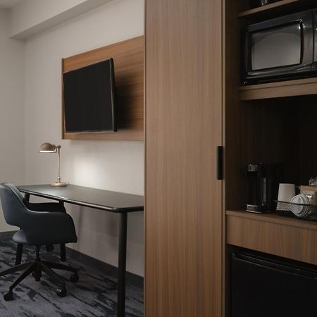 Fairfield Inn And Suites Cleveland Exterior photo