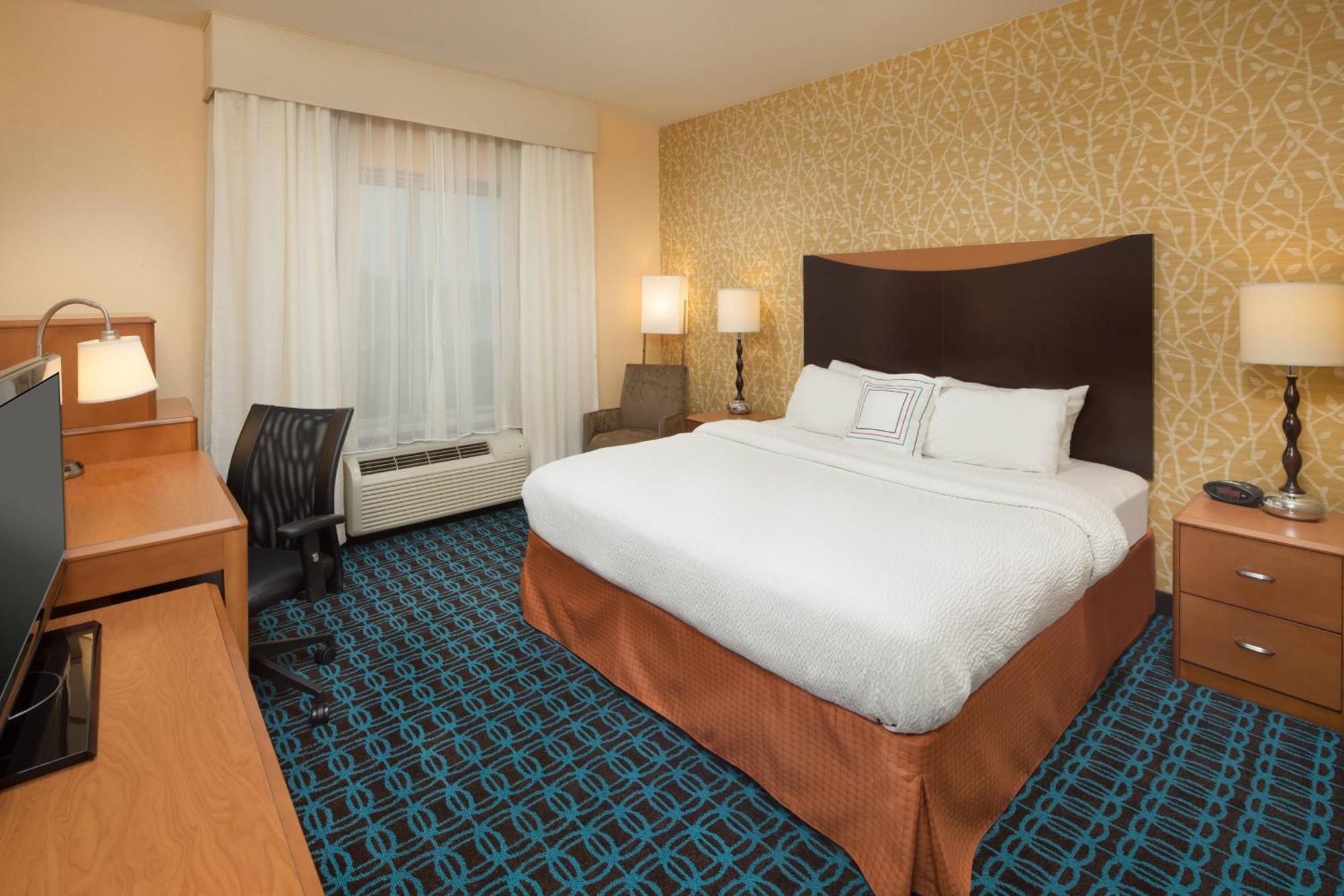Fairfield Inn And Suites Cleveland Exterior photo
