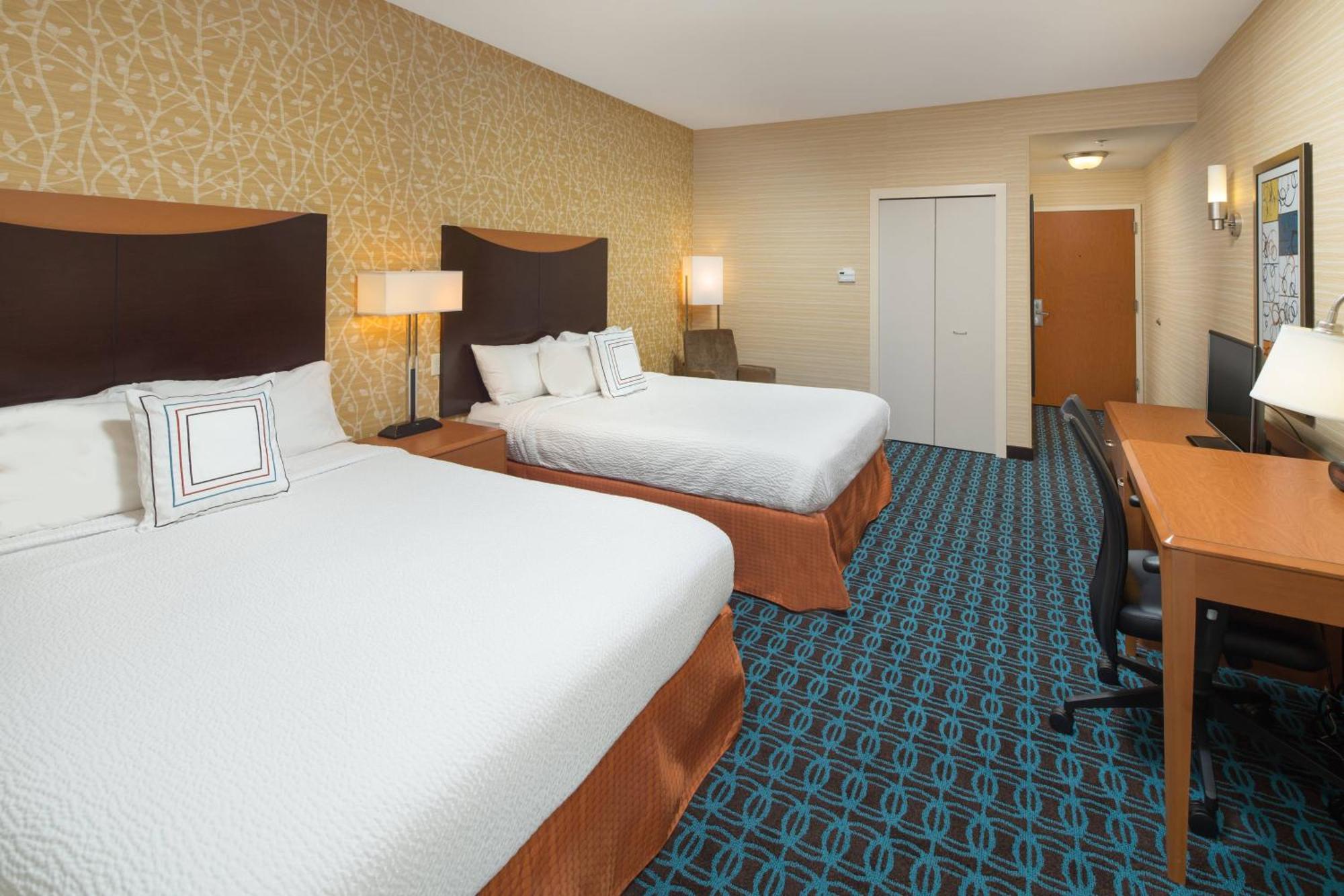 Fairfield Inn And Suites Cleveland Exterior photo