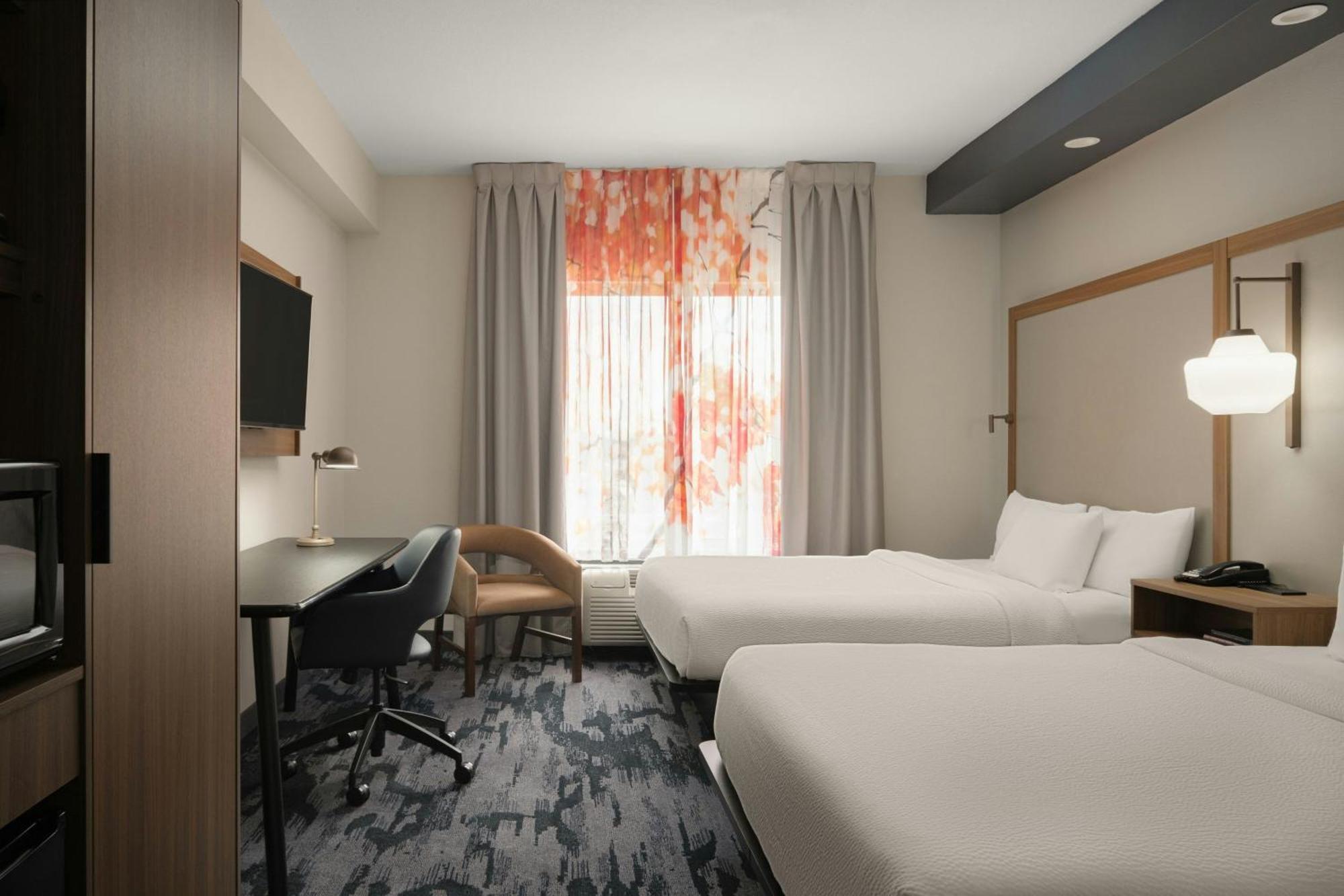 Fairfield Inn And Suites Cleveland Exterior photo