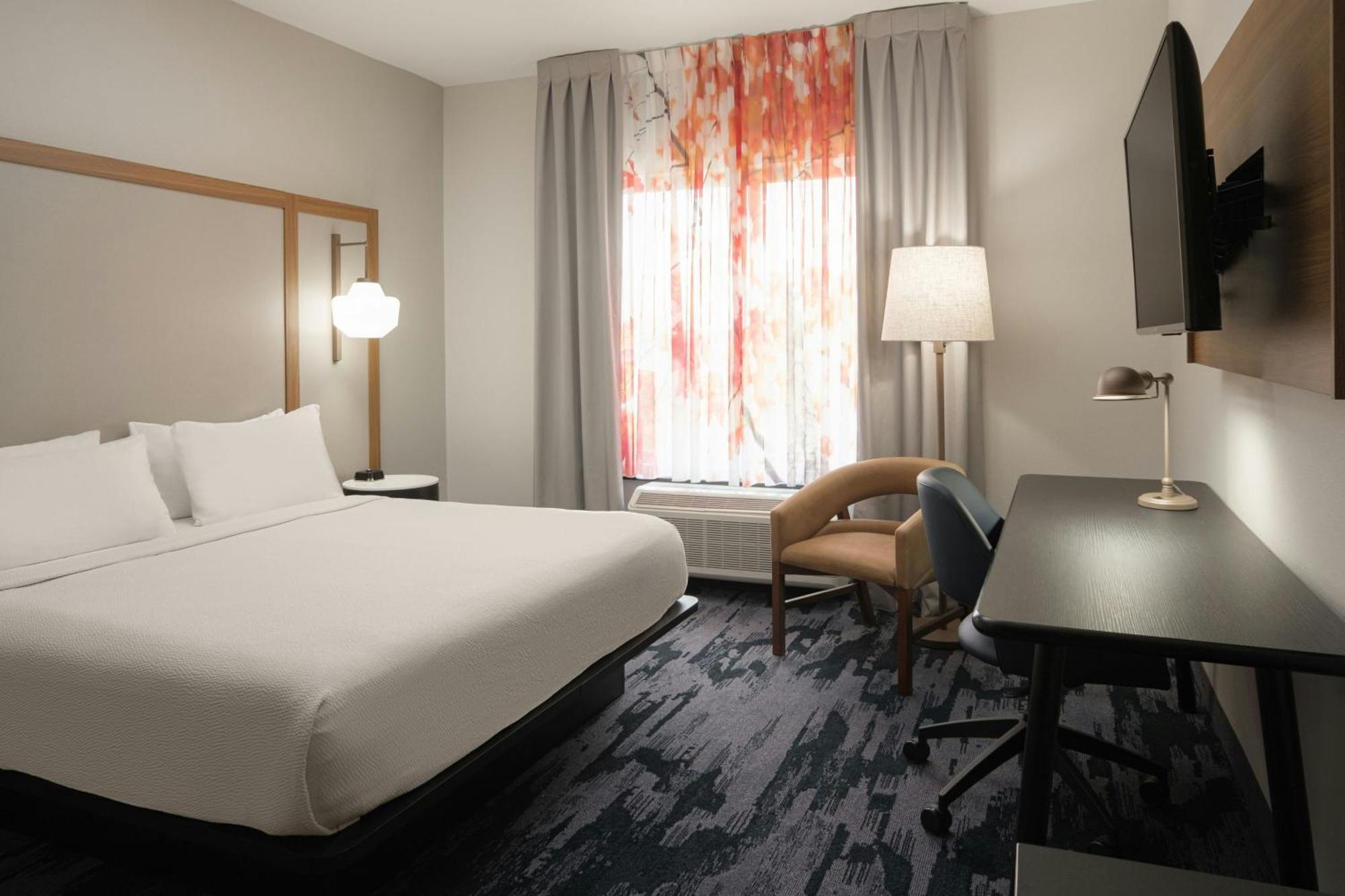 Fairfield Inn And Suites Cleveland Exterior photo
