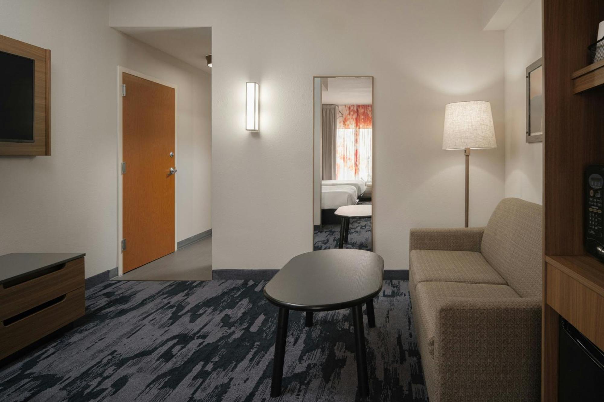 Fairfield Inn And Suites Cleveland Exterior photo