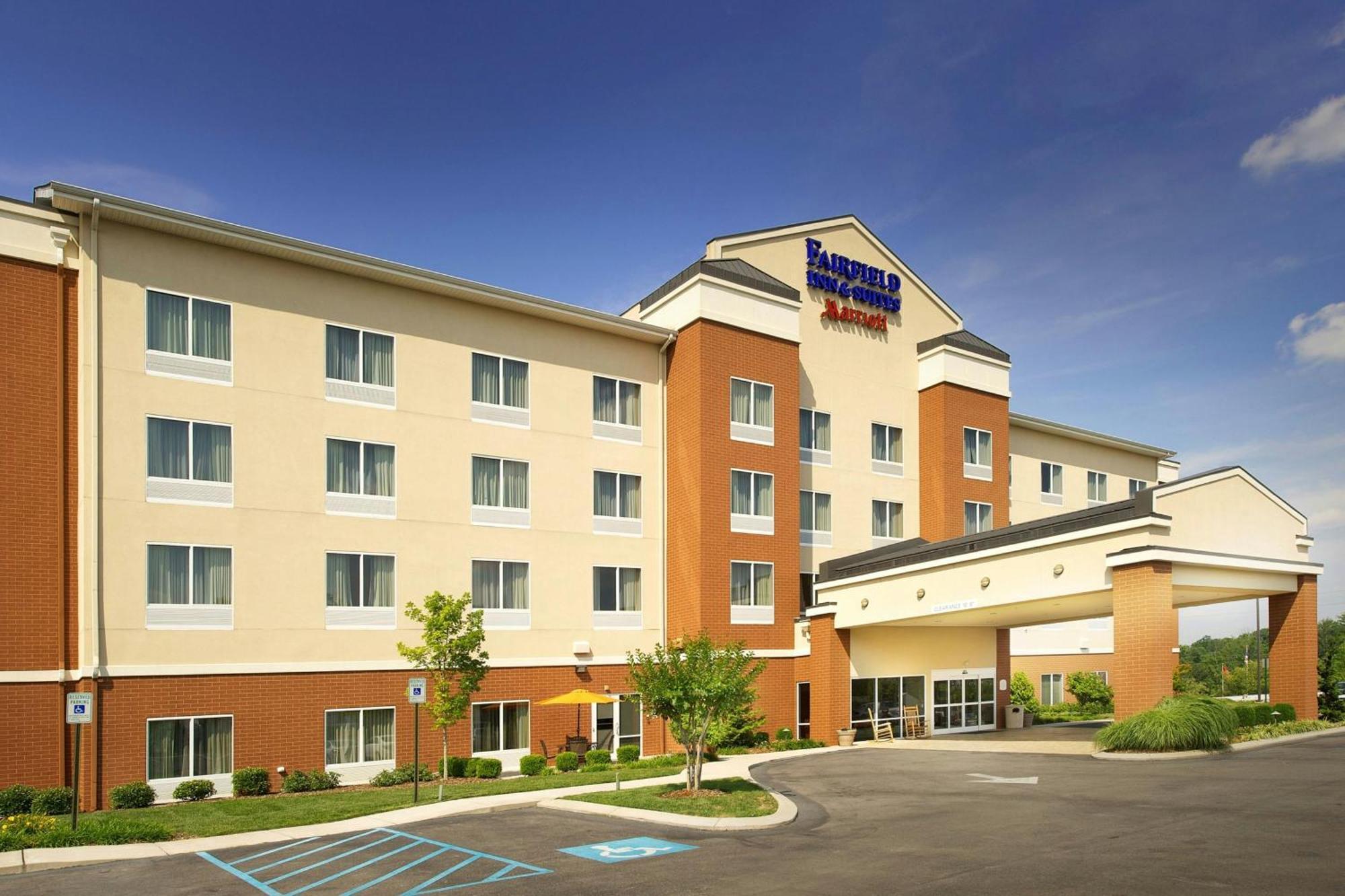 Fairfield Inn And Suites Cleveland Exterior photo